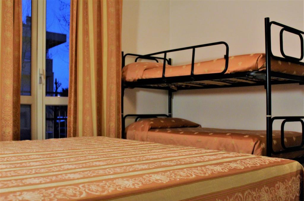 Hotel Midi Riccione Exterior photo